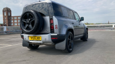 Land Rover Defender 3.0 D300 HSE 110 5dr Auto Diesel Estate